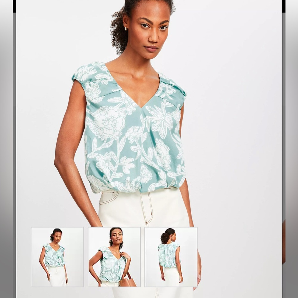 Floral V-Neck Bubble  Top - Green